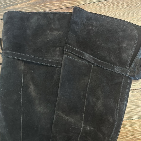 Gorgeous FRYE Clara Tassel Over Knee Women's Black Suede Boot - Picture 14 of 14